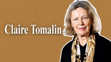 Claire Tomalin